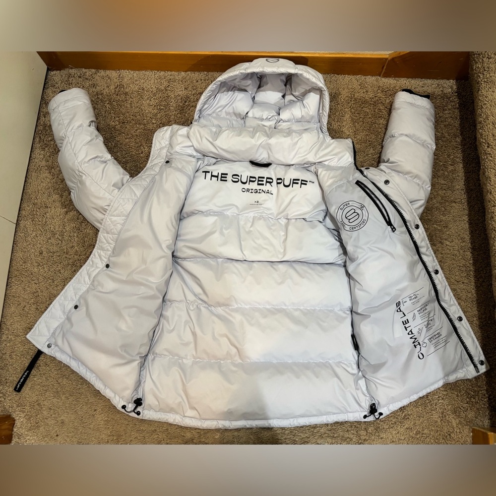 Aritzia The Super Puff - Very Light Gray (grayish white w/ blue hue) Size XS - Picture 11 of 16